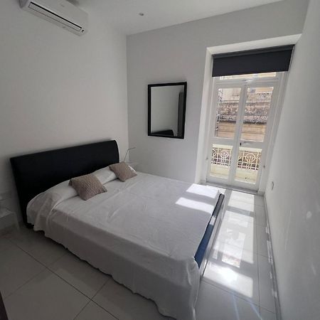 Sunny One Bedroom Apartment In Old Bakery Street Valletta Zewnętrze zdjęcie